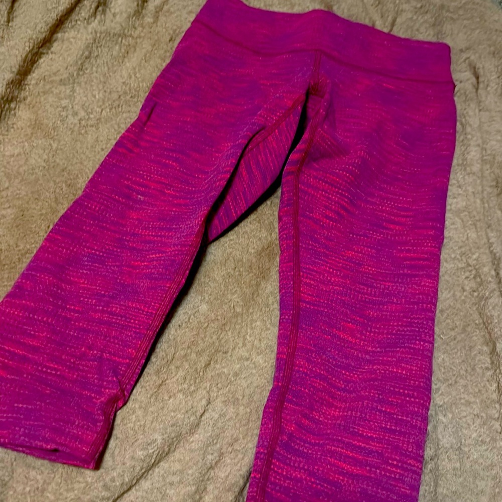 Hot pink and magenta, Capri yoga leggings